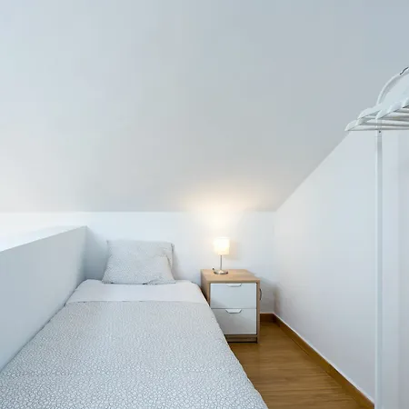 Holi-rent Loft Castellar *